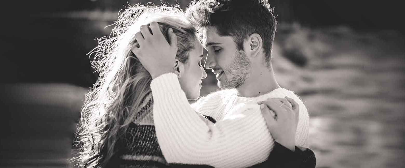 5 Ways to Become a Magnet for Love